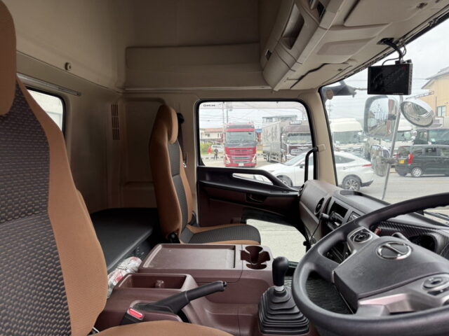 日野：17レンジャー：ハイルーフ：ウィング：6200ワイド：リア門口ステンレス