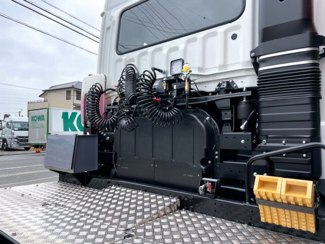 17スーパーグレート　トレーラーヘッド　スライドカプラー　未使用　E尺　460馬力　プレミアムライン