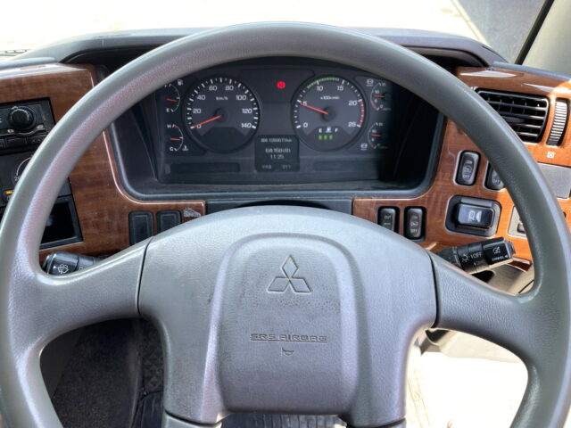 三菱ふそう　スーパーグレート　アルミウィング　７MT　リアエアサス　木床　380馬力