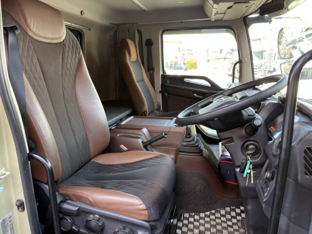 日野　17レンジャー　増トン　ハイジャッキセルフ　4段クレーン　ウィンチ付