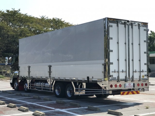 【162】日野プロフィア　低床　アルミウイング　リヤエアサス