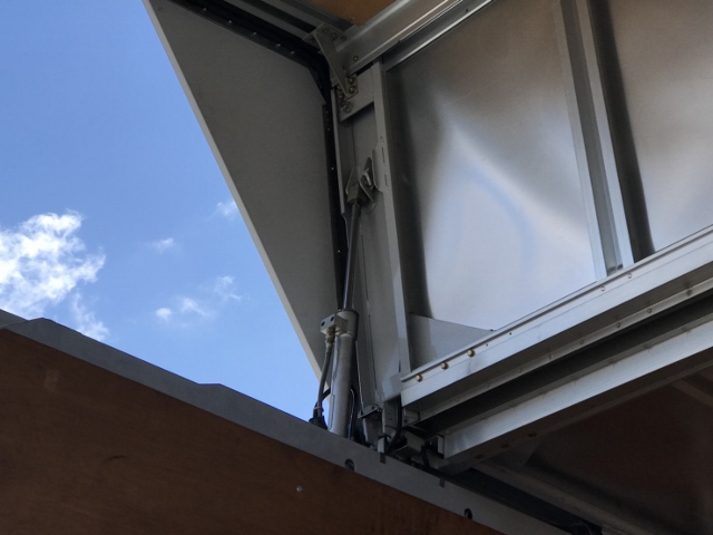 【198】いすゞエルフ　アルミウイング　ワイドロング