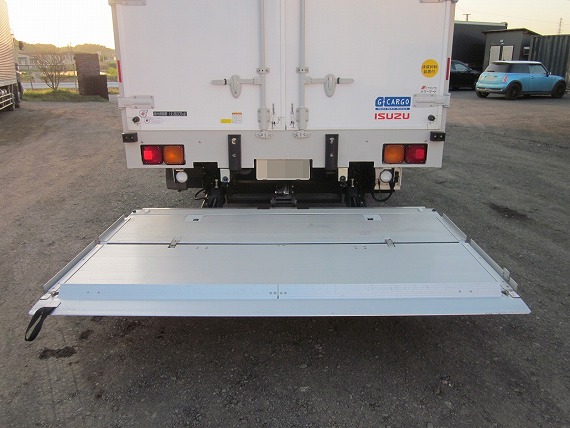 【234】いすゞ　ギガ　低床　アルミウイング　格納ゲート　委託販売