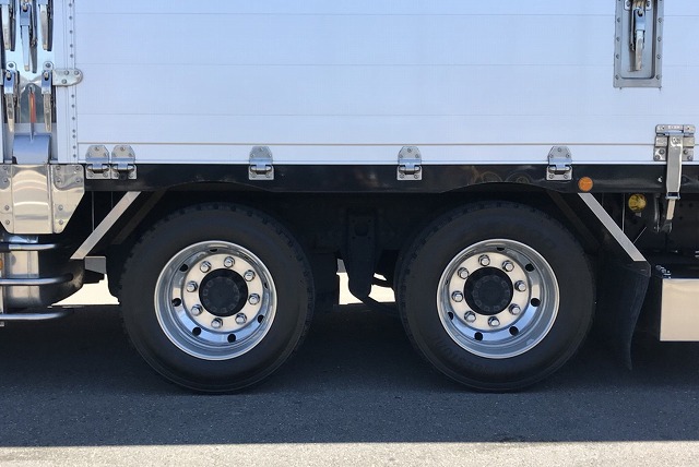 【238】三菱ふそうスーパーグレート　低床　アルミウイング　ハイルーフ　リヤエアサス