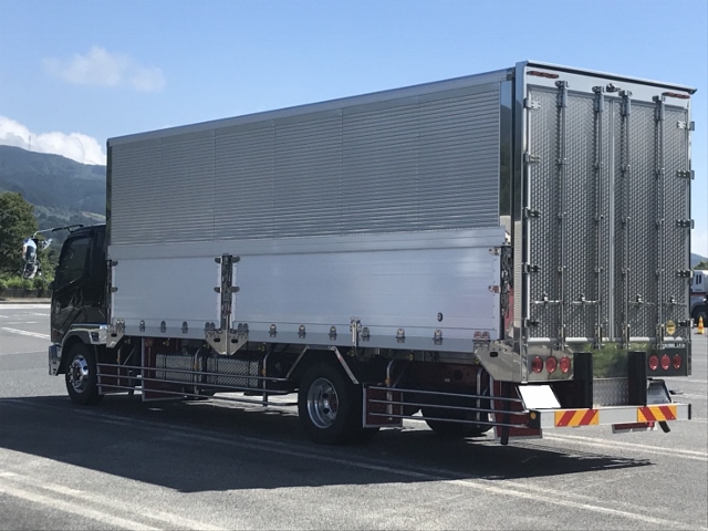 【245】三菱ベストワンファイター　セミワイド　増トン　冷凍ウイング　7200ボデー