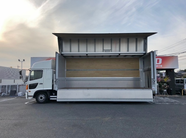 【301】日野レンジャー　ワイド　アルミウイング　跳ね上げゲート　リヤエアサス