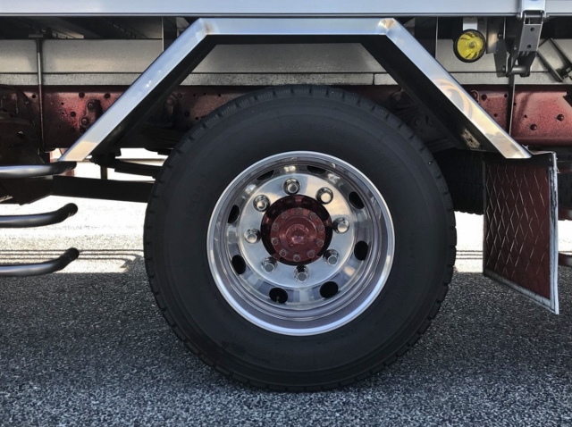 【245】三菱ベストワンファイター　セミワイド　増トン　冷凍ウイング　7200ボデー