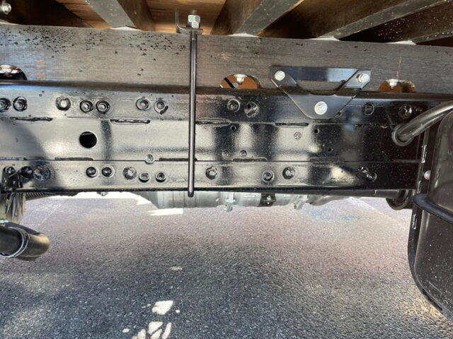 三菱ふそう：ファイター：増トン：未使用：ハイジャッキセルフ：ステンレスサイドバンパー