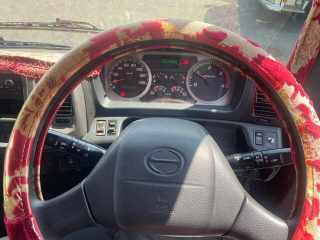 日野　レンジャープロ　冷凍ウィング　ステンレスサイドバンパー　メッキパーツ多数