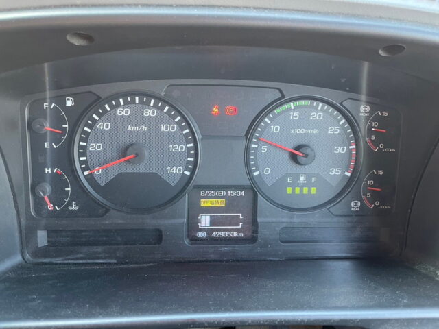 三菱ふそう　ファイター　ハイルーフ　冷凍ウィング　ヤマダボディ　ステンレスサイドバンパー　