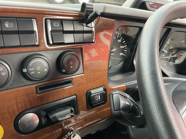 17スーパーグレート　ハイルーフ　ウィング　アルミホイール　最大積載量14.000㎏