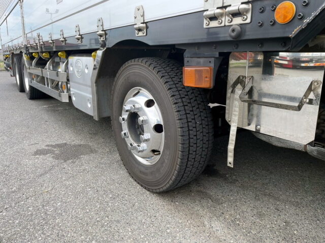 H30 UDクオン　アルミウィング　リア門口ステンレス　アルミホイール