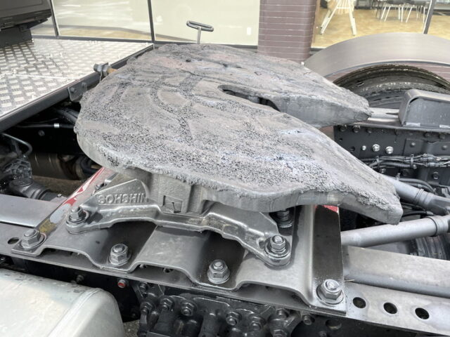 三菱ふそう：スーパーグレート：トレーラーヘッド：ハイルーフ：Ｄ尺：AT：未使用：第５輪11.5ｔ　