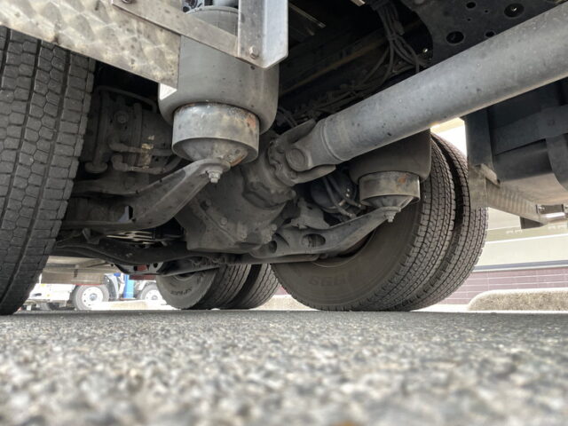 日野：プロフィア：アルミブロック平ボディ：7MT：ステンレス架装多数：メッキパーツ多数：アルミホイール　