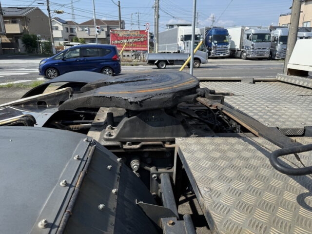 いすゞ：ギガ：ハイルーフ：トレーラーヘッド：アルミホイール：スムーサー