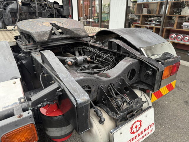 日野：テラヴィ：ハイルーフ：トレーラーヘッド：エアサス：V8ツインターボ