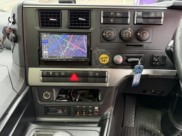 17スーパーグレート：ハイルーフ：メッキ多数：アルミホイール：リア門口ステンレス