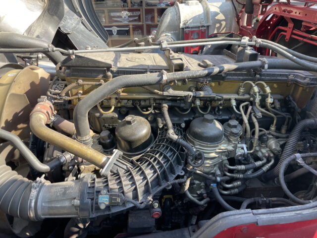 17スーパーグレート トレーラーヘッド プレミアムライン 第5輪荷重11.500㎏ ブタ鼻