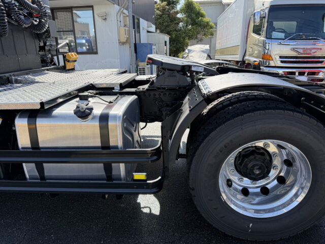 現行スーパーグレート：スーパーハイルーフ：トレーラーヘッド：未使用：プレミアムライン