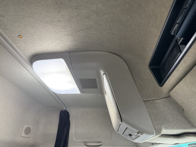 17スーパーグレート：ハイルーフ：冷凍ウィング：プレミアムライン：サブエンジン