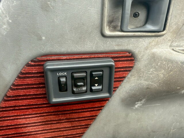 キャンター　標準幅　10尺長　ダンプ　デコトラベース　5トン未満　土砂禁