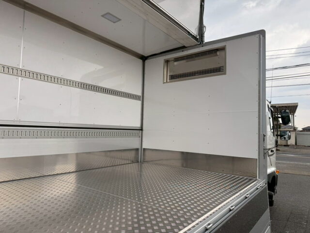 日野：17レンジャー：冷凍ウィング：アルミシマ床：-30度設定：6速MT：240馬力