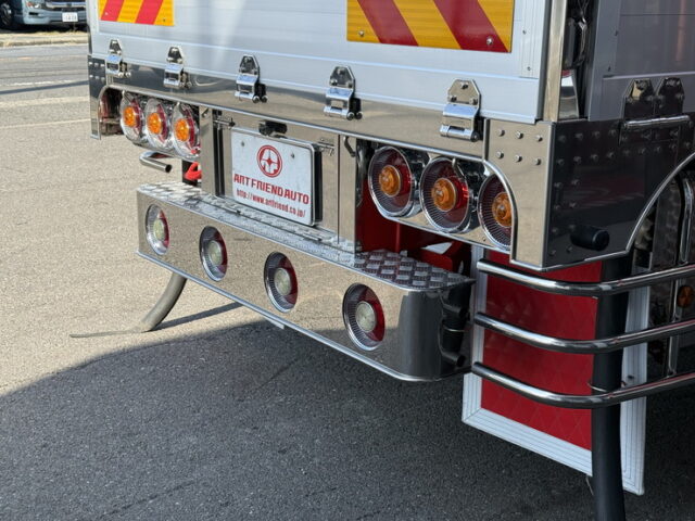 ファイター:増トン:クレーン:セミワイド:5Mボデー:架装多数:270馬力