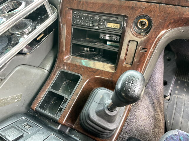 いすゞ　ギガ　ハイルーフ　ウィング　造りボディ　1Mアオリ　ステンレス多数