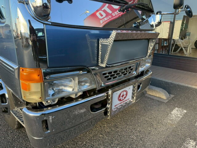 いすゞ:エルフ:平ボデー:標準幅:10尺長:マニ割り:ハイグレード:140馬力