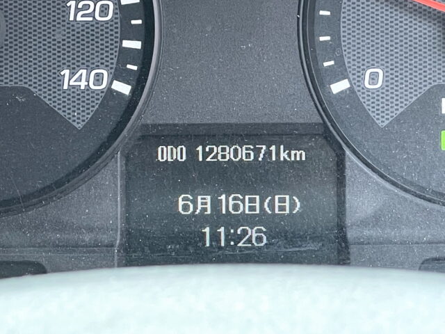 三菱ふそう　スーパーグレート　アルミウィング　７MT　リアエアサス　木床　380馬力