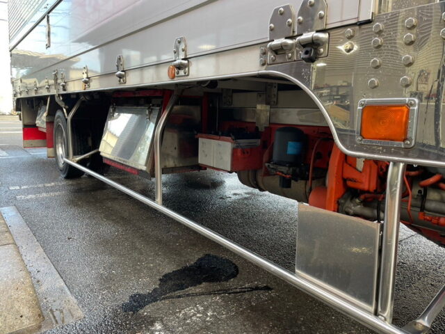 日野　レンジャープロ　ハイルーフ　240馬力　アルミウィング　　寝台メッキ　ステンレス多数　