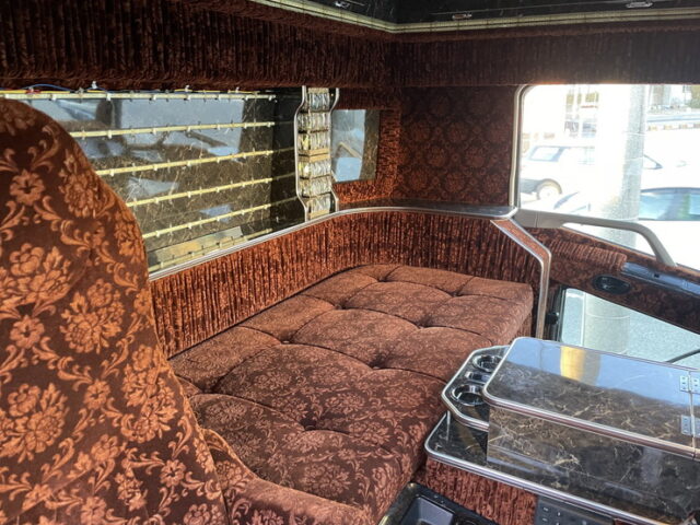 スーパーグレート　ハイルーフ　トレーラーヘッド　架装多数　ブタ鼻　7速MT