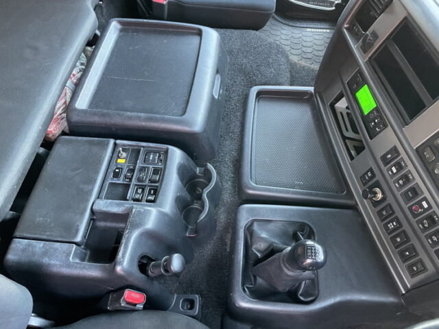 日野　プロフィア　冷凍ウィング　10輪　ジョロ4キーストン　7速　380馬力