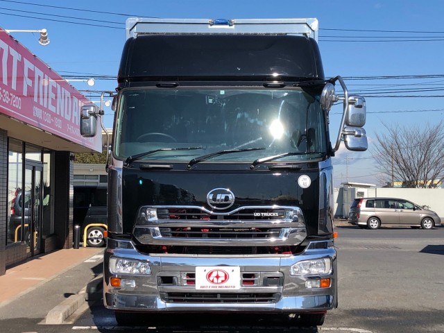 【332】ＵＤトラックスクオン　低床　冷凍ウイング　総輪エアサス　ハイルーフ