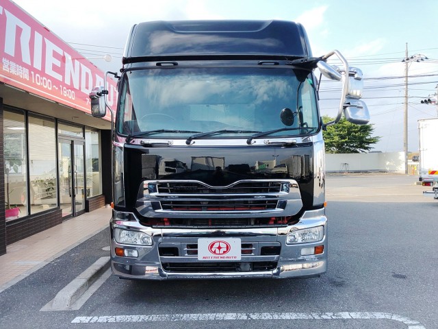 【243】ＵＤトラックスクオン　低床　アルミウイング　総輪エアサス　