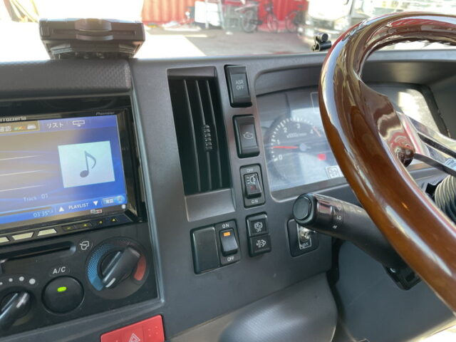 いすゞ　エルフ　ウィング　架装多数　波板ステンレス　造りボディ　ワイド