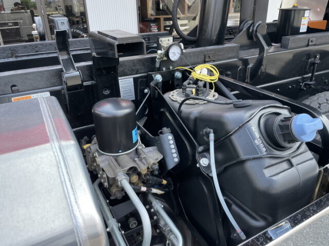 17スーパーグレート　ダンプ　5100×2200　未使用　新品ステンレス架装　7速MT　新明和ボデー