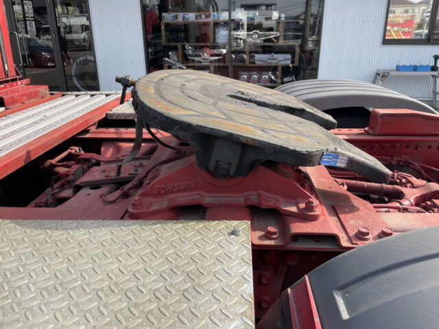 日野:17プロフィア:ハイルーフ:トレーラーヘッド:PTO付:ダンプレバー:メッキ多数