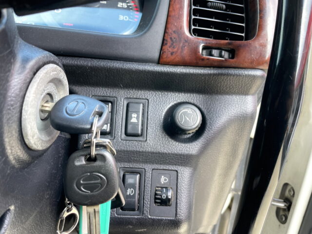 日野　プロフィア　ハイルーフ　ウィング　リア門口ステンレス　木床　内高247㎝