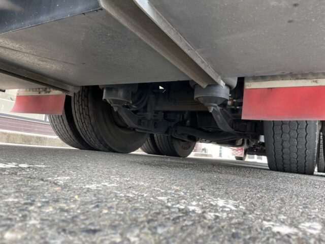 日野：プロフィア：アルミブロック平ボディ：7MT：ステンレス架装多数：メッキパーツ多数：アルミホイール　