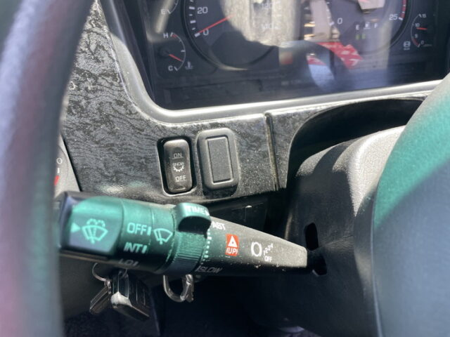 スーパーグレート：ハイルーフ：ウィング：造りボディ：ステンレス多数：420馬力