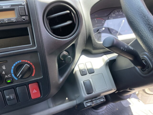 日野：デュトロ：アルミバン：ワイドロング：木床：横扉：150馬力：AT車