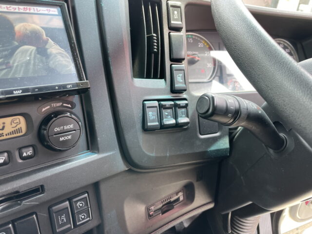 いすゞ：ギガ：ハイルーフ：ウィング：木床：格納パワーゲート：アルミホイール