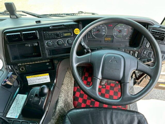 スーパーグレート：ハイルーフ：ウィング：架装多数：木床：380馬力