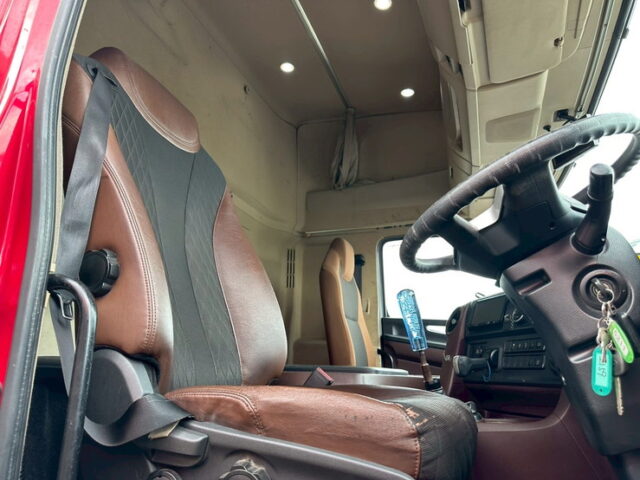 日野：17プロフィア：ハイルーフ：ウィング：メッキ多数：格納パワーゲート