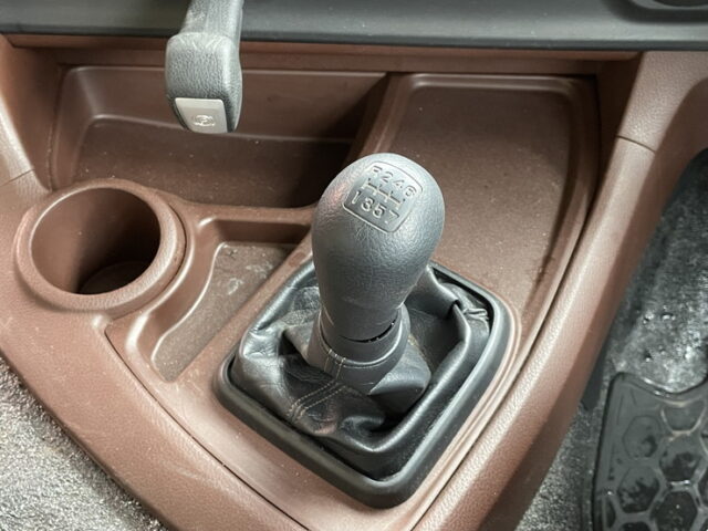 日野：17プロフィア：アルミウィング：ハイルーフ：7MT：リア門口ステンレス：アルミホイール：フロントバイザー ステンレス多数