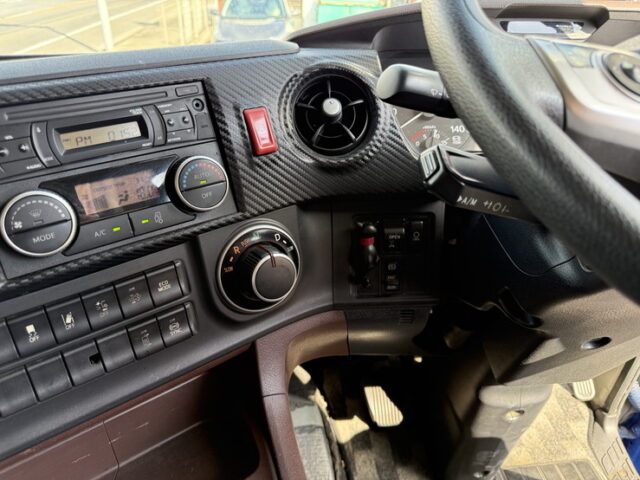 日野：17プロフィア：ハイルーフ：ウィング：メッキ多数：ステンレス多数：プロシフト