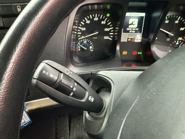 17スーパーグレート：ハイルーフ：メッキ多数：アルミホイール：リア門口ステンレス