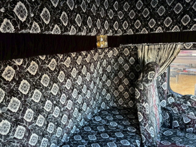 日野:プロフィア:ハイルーフ:冷凍ウィング:架装多数:ボディ枠ステンレス