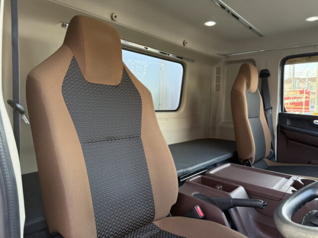 日野:17レンジャー:冷凍バン:菱重製冷凍機TDJS50DC:格納ゲート:アルミシマ床